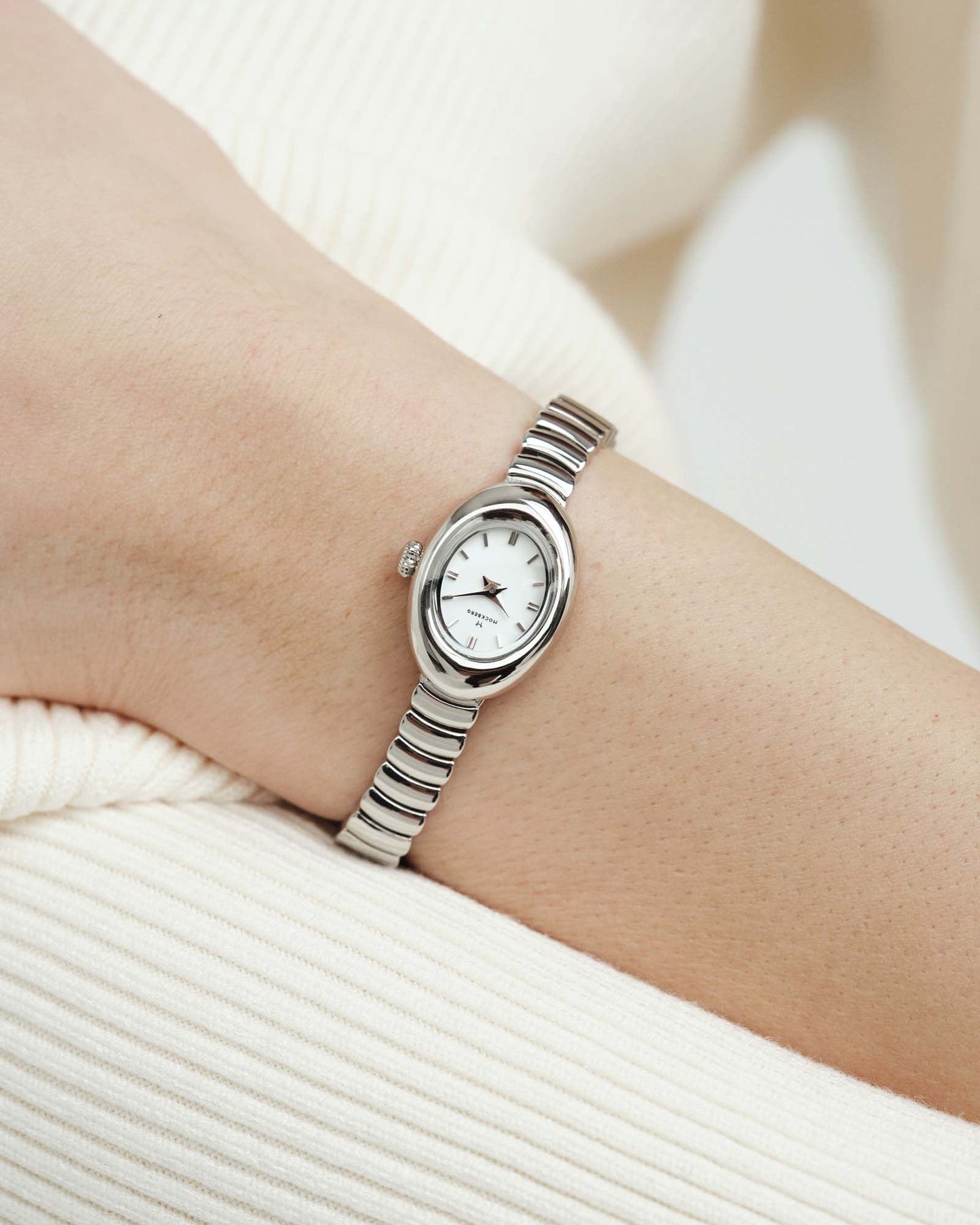 Belle Oval Petite Watch