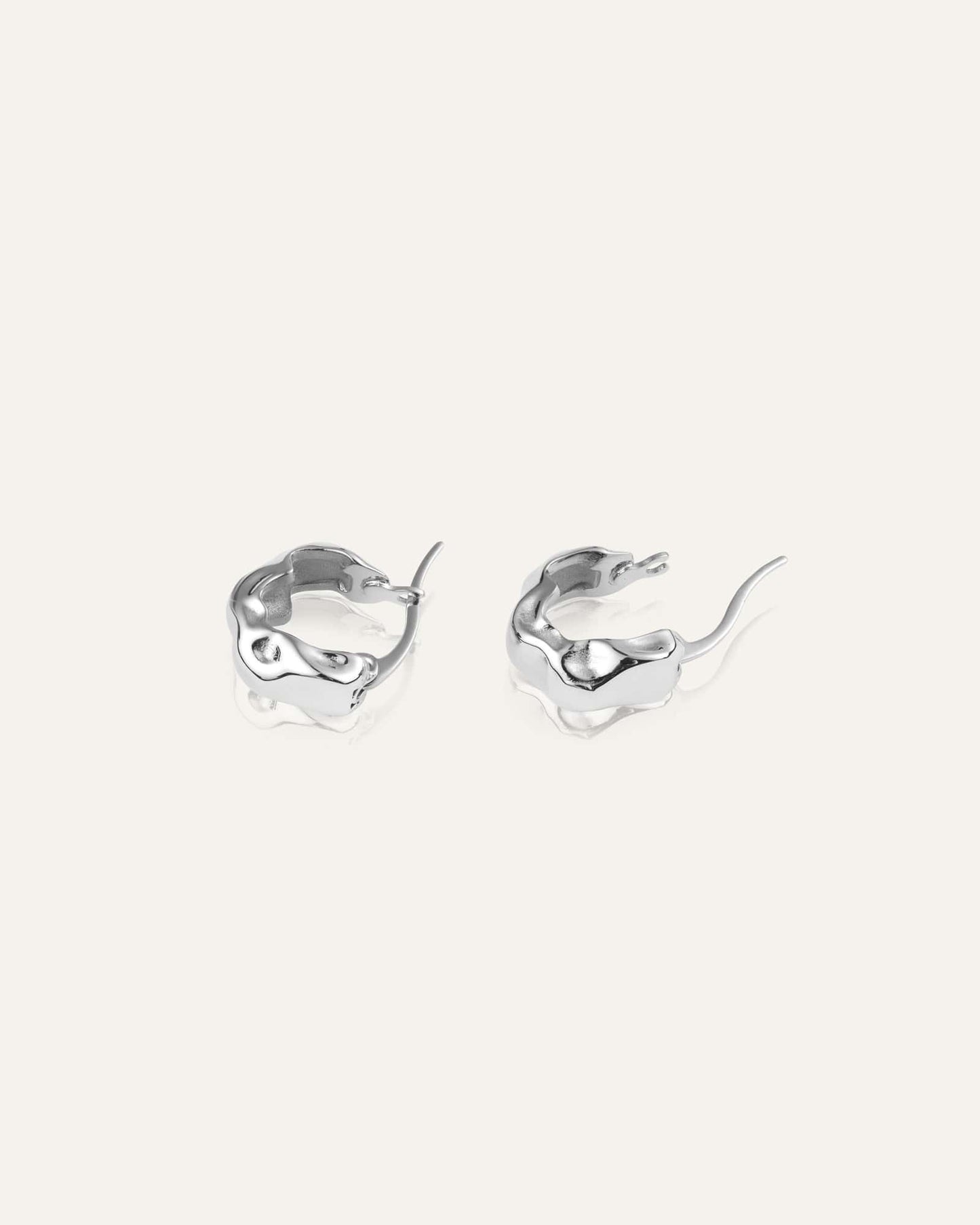 Wavy Bolded Mini Hoops