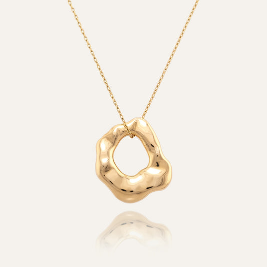 Hammered necklace gold