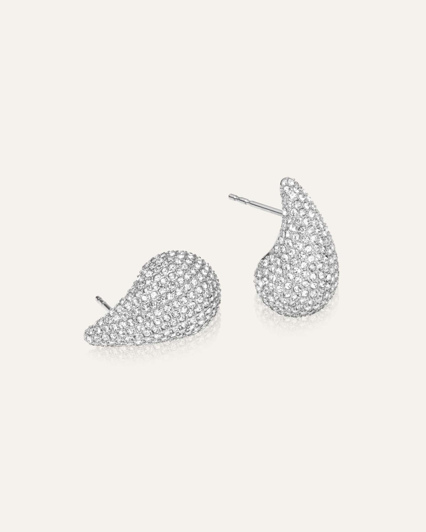 Pavé daring small silver earring