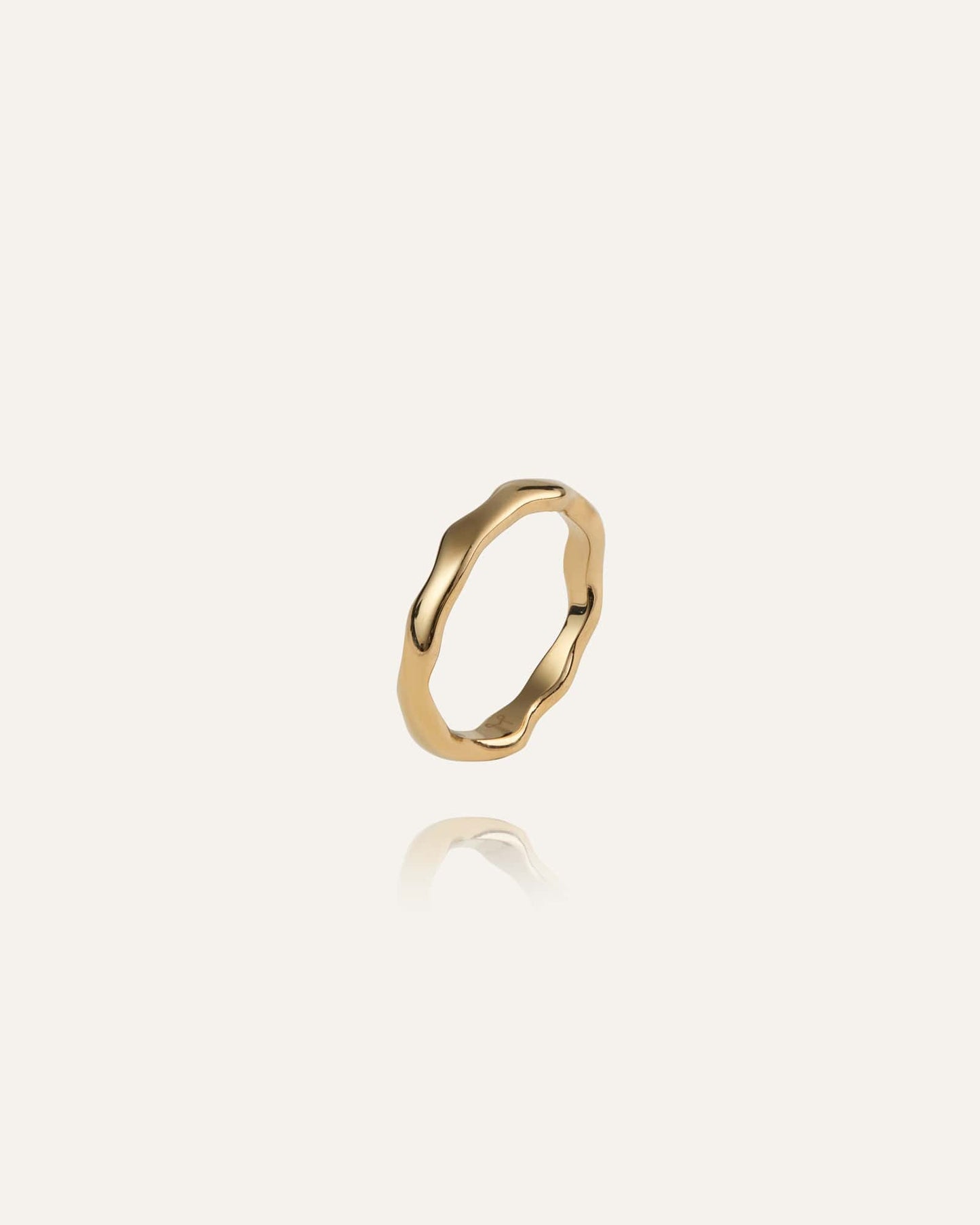 WAVY PETITE GOLD RING