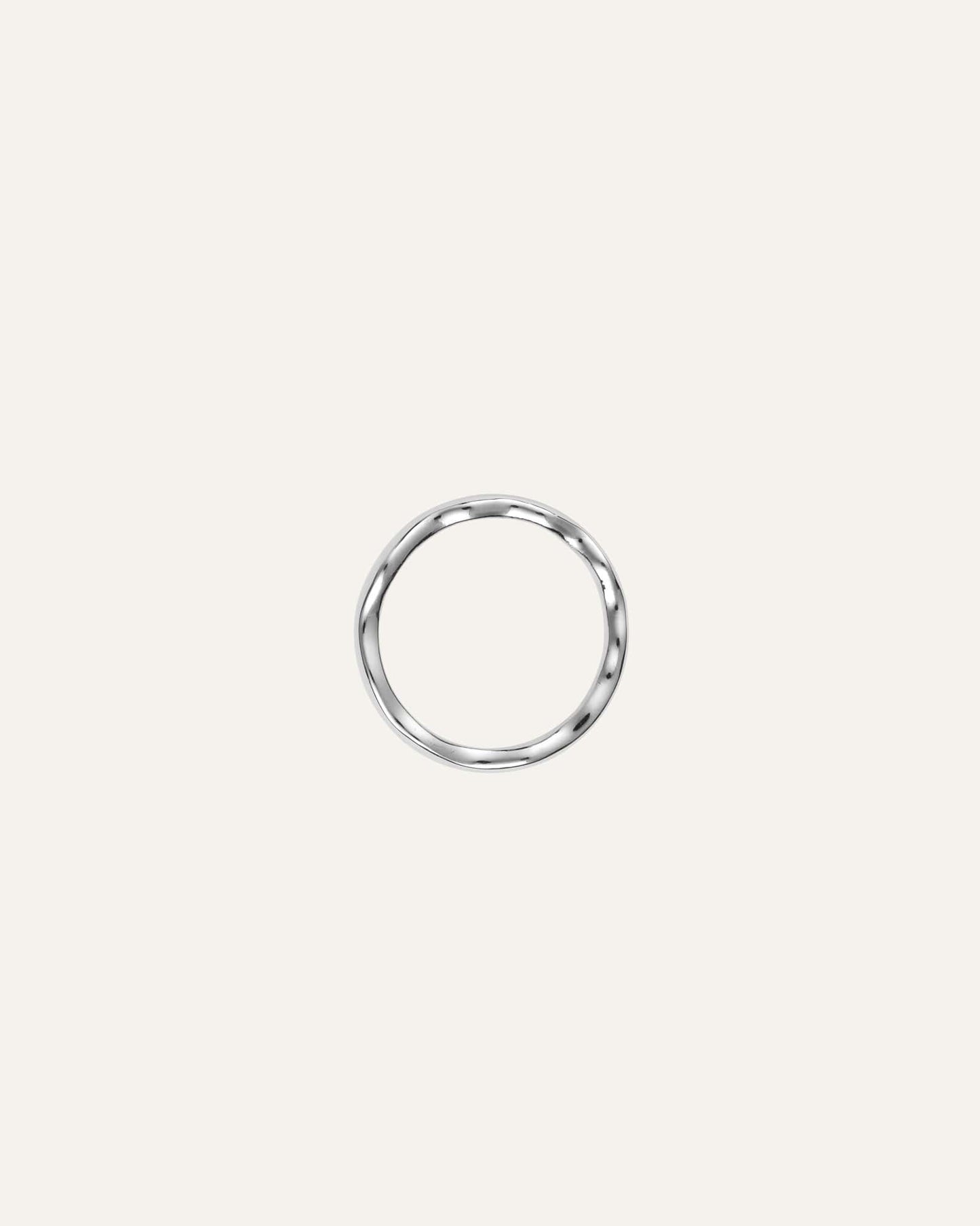 WAVY PETITE SILVER RING