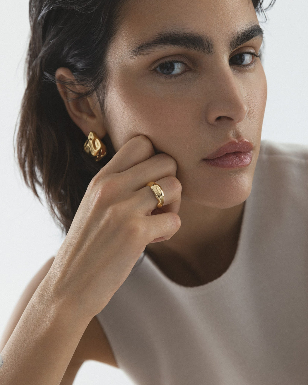 Wavy Bolded Large Ring