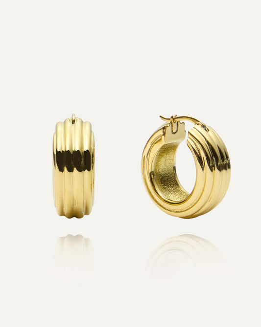 Edge Ribbed Medium Gold Hoops